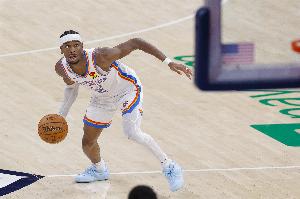 比鐵？半場亞歷山大14投5中拿13分5板 莫蘭特9中2得6分6助