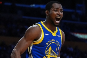 上半場罰球?qū)Ρ龋河率?6中11&庫明加6中3 步行者全隊5中5