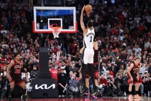 文班亞馬的死神出手；坎寧安的擔(dān)當(dāng)；謝潑德的球商