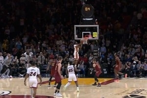 神奇之夜！一夜兩個(gè)壓哨絕殺+絕平 維金斯0.4秒空接上演壓軸好戲