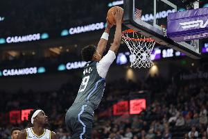 【菜鳥】貝利20分生涯新高 埃奇庫(kù)姆11投6分撞墻 杰明16分4板5助