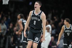 越來(lái)越好！籃網(wǎng)8號(hào)秀杰明11中5得16分4板5助1斷1帽 三分8中4