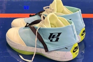 結(jié)合了AJ40和AJ28！班凱羅今日上腳混合鞋款A(yù)J 40 Hybrid 4028