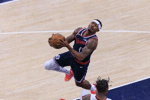 船記：有人問我快船這賽季前景如何 要么所向披靡 要么傷兵滿營