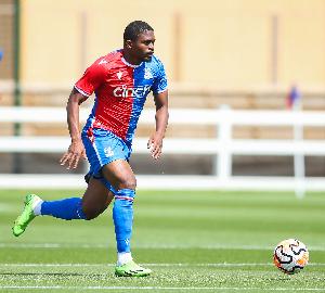 英超球員杜庫(kù)雷在內(nèi)的73名運(yùn)動(dòng)員聯(lián)名致信歐足聯(lián)，要求禁賽以色列