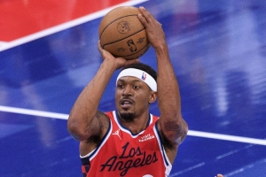 Scotto：比爾需要6-9個月才能完全康復(fù) 他手握26-27賽季球員選項