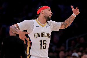 名記：步行者賽季初段一直在關(guān)注阿爾瓦拉多