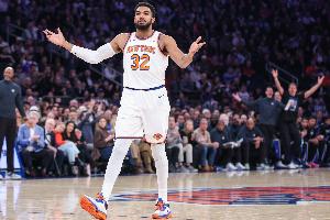 唐斯上半場(chǎng)31分！哈特打趣：他丟罰球了要不就得40分了 這是重點(diǎn)