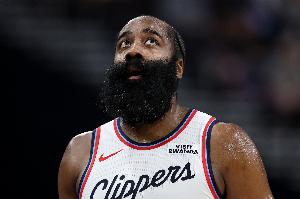 各讓一個主將！ESPN預(yù)測明晨船綠勝率：快船僅27.6% 綠軍達72.4%