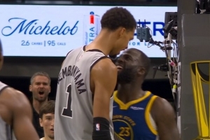 算互爆？文班防追夢(mèng)后者17中3&三分8中0 角色互換文班21中8&6失誤