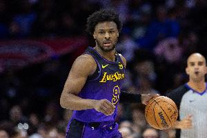 假首發(fā)？布朗尼前7分鐘7大數(shù)據(jù)掛0 垃圾時間1板1助1斷