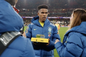 斬獲進(jìn)球！埃斯特旺當(dāng)選對陣塞內(nèi)加爾一役巴西隊(duì)內(nèi)最佳球員