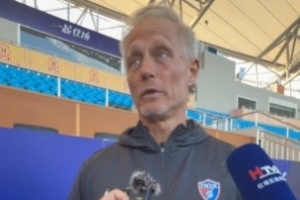 玉昆主帥安德森：堅(jiān)持高位逼搶和攻勢足球，是我們?nèi)〉贸煽兊年P(guān)鍵