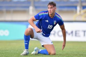 20歲零141天，埃斯波西托是為意大利打進3球的第4年輕球員