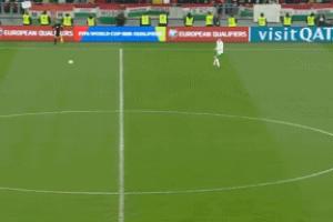 瘋狂的劇情！凱萊赫壓哨長傳發(fā)動最后一攻，送索博、凱爾凱茲出局