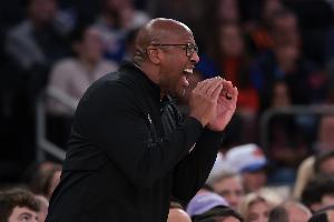 邁克·布朗：兩隊打得都非常拼 末節(jié)一段時間我們戰(zhàn)術執(zhí)行不到位