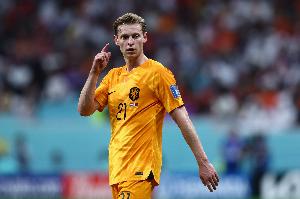 德容本屆世預(yù)賽送出3次助攻，荷蘭隊(duì)中并列第二多