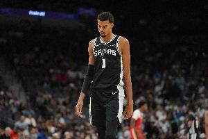 米奇·約翰遜：治療往往能依賴過往信息預(yù)測 但文班沒有參考樣本