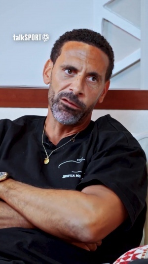 馬內(nèi)選隊(duì)友最佳五人陣：C羅+庫(kù)鳥(niǎo)+菲米+范戴克+庫(kù)利巴利 無(wú)薩拉赫