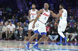 媒體人：費城有馬克西還要啥恩比德&喬治 但恩喬合同都是負(fù)資產(chǎn)