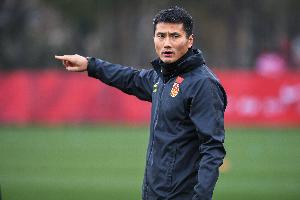 足球報：國足不提前集訓(xùn)，備戰(zhàn)模式與世界接軌有利國腳狀態(tài)延續(xù)