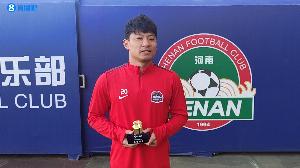 直播吧中超最佳|何超：C羅是值得學(xué)習(xí)的偶像，自己賽季表現(xiàn)不及格