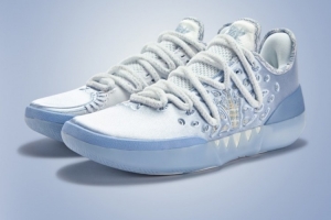 顏值如何？ 約基奇簽名鞋Joker 2 丹佛配色 有讓你聯(lián)想到掘金嗎