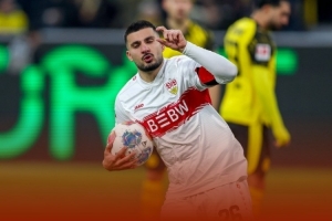 戴帽+絕平，翁達(dá)夫當(dāng)選多特3-3斯圖加特全場最佳球員