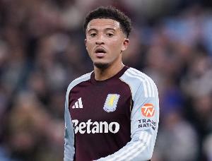 現(xiàn)周薪30W！鏡報：多特?zé)嶂杂诘谌魏炏律?！但他必須降薪一? >
                                        </div>
                                    </div>
                                                                        <div   id=