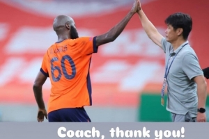 蘭克爾-澤社媒單獨(dú)致謝李霄鵬：感謝教練的信任，致以最高的敬意