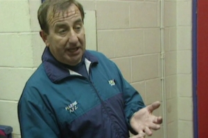 英格蘭球隊(duì)海運(yùn)聯(lián)前主帥羅利·霍華德逝世，曾執(zhí)教33年創(chuàng)世界紀(jì)錄