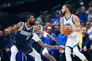 球鞋博主：安踏也寄了球鞋給庫里團隊 其中包括歐文的簽名鞋