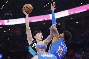 【菜鳥(niǎo)】楊瀚森8分4板3助1帽 克尼佩爾28分繼續(xù)閃耀 樂(lè)福14投8分