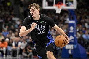 手感一般！弗拉格14投5中&三分4中0 拿到12分7籃板3助攻2搶斷