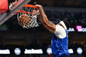 接近復(fù)出！濃眉計(jì)劃周四參加訓(xùn)練 爭(zhēng)取周六vs湖人/周日vs快船復(fù)出