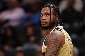 存在感不強(qiáng)！奇才19分大勝 但惠特摩爾出戰(zhàn)9分鐘一分未得