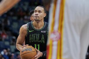 一攻一防加一傳！麥戈文斯3+1&大帽&反擊助攻錫安左手劈扣！