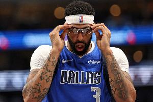 基德：濃眉今天參加了訓(xùn)練 將視情況在對(duì)陣湖人/快船的比賽中復(fù)出