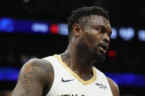 前追后堵！錫安突破上籃 被JJJ和埃迪合力大帽摁下！