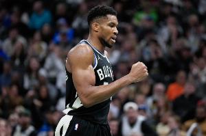 連續(xù)第四場(chǎng)作壁上觀！雄鹿官方：字母哥將繼續(xù)缺戰(zhàn)熱火