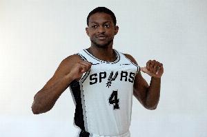 NBA杯歷史場均得分排名：?？怂?3.2分第1 東亞約字分列2-5位