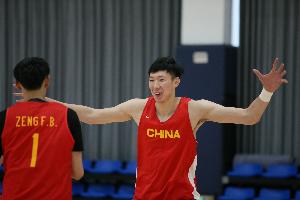 中國男籃在鋒線內線占據絕對優(yōu)勢 如何鎖死李賢重將是取勝之匙