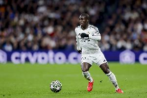 馬卡：門迪在上輪歐冠表現(xiàn)出色，若阿隆索踢5后衛(wèi)有望重返首發(fā)