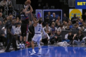 成名射手！鄧肯·羅賓遜干拔三分出手打成3+1