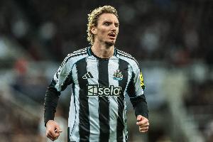 1米98腳下生花！23歲沃爾特馬德10輪5球，7500萬中鋒能轟炸能繡花