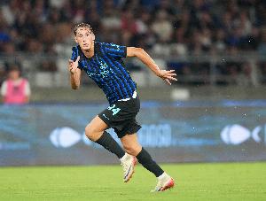 維耶里：埃斯波西托已經(jīng)展現(xiàn)了實(shí)力，能進(jìn)球這對前鋒來說非常重要