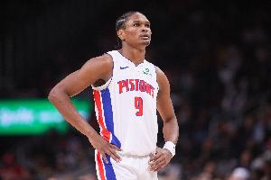 進(jìn)攻高效防守兇狠！奧薩爾9投5中 拿到10分8籃板3助攻1搶斷