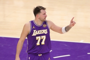 96-97賽季以來首節(jié)20+：東契奇14次 哈登13次 庫里11次 詹科9次