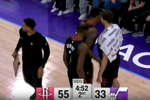 不要太輕松！杜蘭特空位三分再進(jìn)打停爵士 火箭9-0領(lǐng)先到22分！