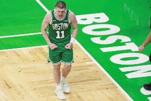 手感火熱！普理查德半場8中7砍最高18分 三分5中4